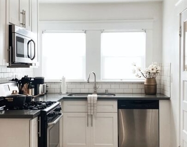 1146 S Mullen Avenue - Photo Thumbnail 17