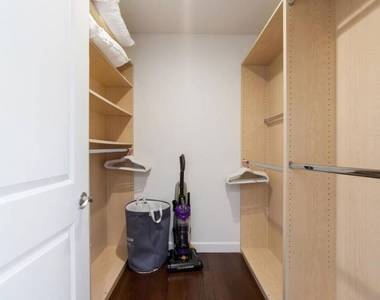 4240 Matilija Avenue - Photo Thumbnail 16