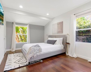 4240 Matilija Avenue - Photo Thumbnail 8