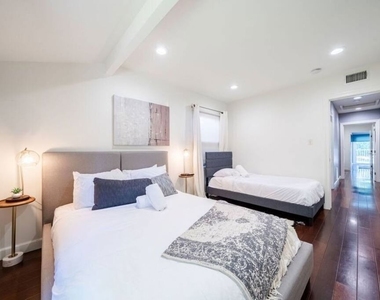 4240 Matilija Avenue - Photo Thumbnail 25