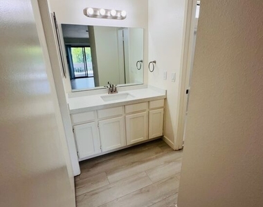 32389 Whispering Palms Trail - Photo Thumbnail 20