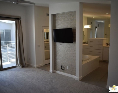 938 Oceo Circle - Photo Thumbnail 18