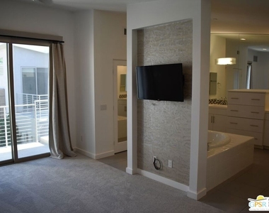938 Oceo Circle - Photo Thumbnail 6