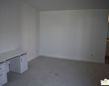 938 Oceo Circle - Photo Thumbnail 21