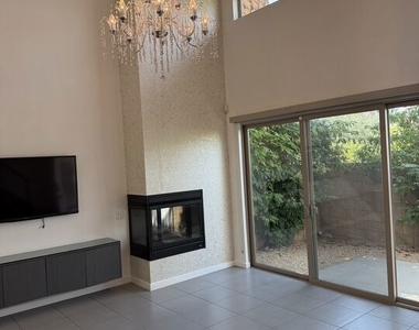 938 Oceo Circle - Photo Thumbnail 3