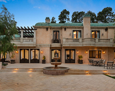 1021 N Crescent Drive - Photo Thumbnail 3