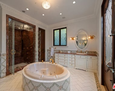 1021 N Crescent Drive - Photo Thumbnail 27