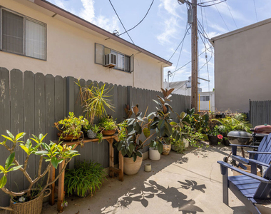 912 Hilldale Avenue - Photo Thumbnail 16