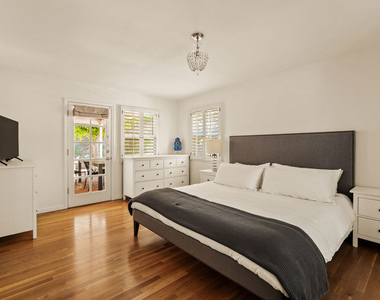 2583 Hutton Drive - Photo Thumbnail 7