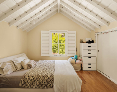 2583 Hutton Drive - Photo Thumbnail 12