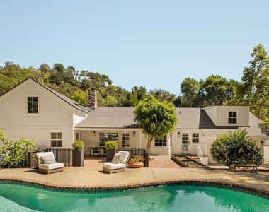 2583 Hutton Drive - Photo Thumbnail 16