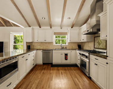 2583 Hutton Drive - Photo Thumbnail 6