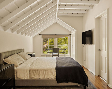 2583 Hutton Drive - Photo Thumbnail 10