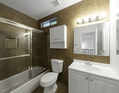 820 Pier Avenue - Photo Thumbnail 10