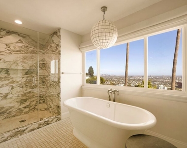 9105 Cordell Drive - Photo Thumbnail 16