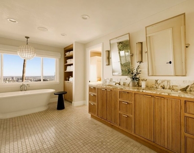 9105 Cordell Drive - Photo Thumbnail 15