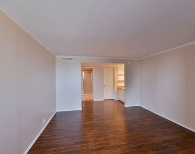 10535 Wilshire Boulevard - Photo Thumbnail 17
