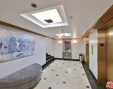 10535 Wilshire Boulevard - Photo Thumbnail 21