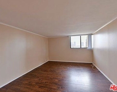 10535 Wilshire Boulevard - Photo Thumbnail 15