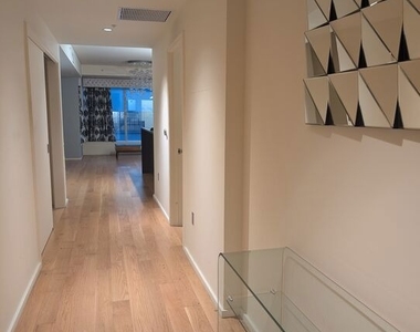 1155 S Grand Avenue - Photo Thumbnail 16