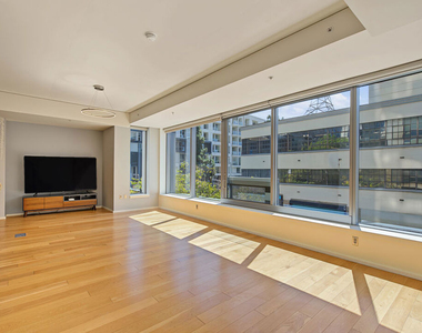 1155 S Grand Avenue - Photo Thumbnail 3