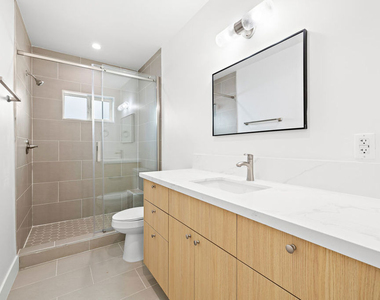 5651 Case Ave - Photo Thumbnail 10