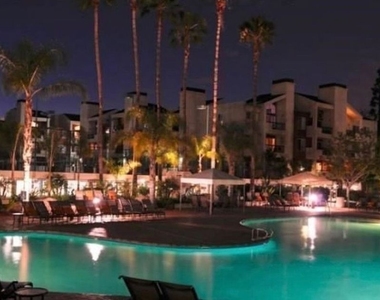 21400 Burbank Boulevard - Photo Thumbnail 11