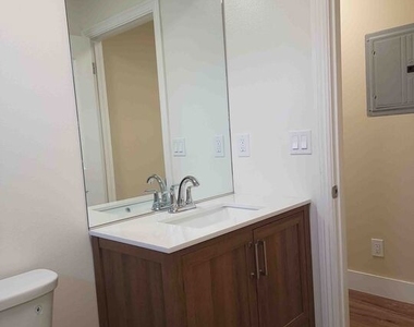 7216 10th Ave - Photo Thumbnail 8