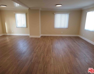 7216 10th Ave - Photo Thumbnail 2