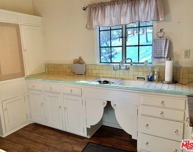 28832 Sycamore Drive - Photo Thumbnail 4