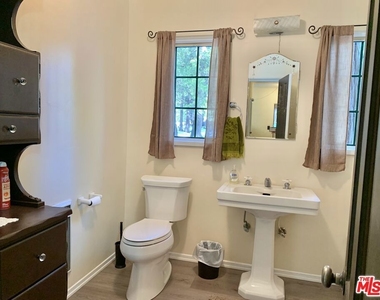 28832 Sycamore Drive - Photo Thumbnail 6