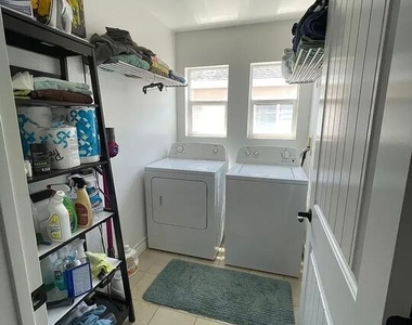 1706 Freeport Terrace - Photo Thumbnail 24