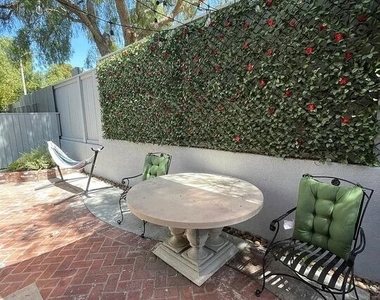 1706 Freeport Terrace - Photo Thumbnail 12