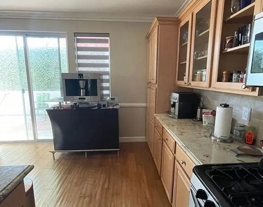 1706 Freeport Terrace - Photo Thumbnail 9