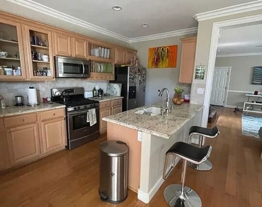 1706 Freeport Terrace - Photo Thumbnail 10