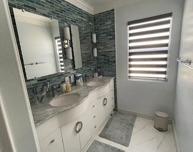 1706 Freeport Terrace - Photo Thumbnail 26