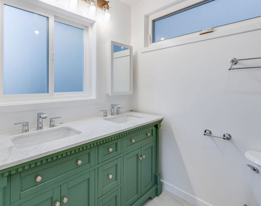 3562 Veteran Avenue - Photo Thumbnail 19