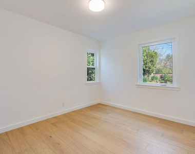 3562 Veteran Avenue - Photo Thumbnail 10