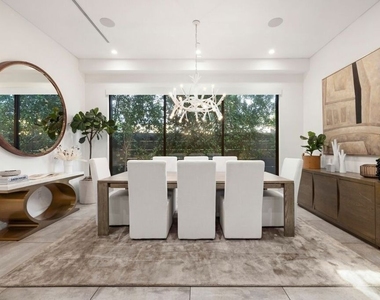 839 N Gardner Street - Photo Thumbnail 1