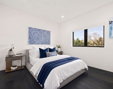 839 N Gardner Street - Photo Thumbnail 14