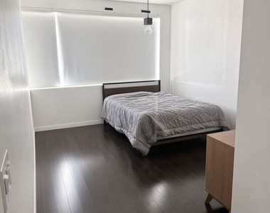 3785 Wilshire Boulevard - Photo Thumbnail 7