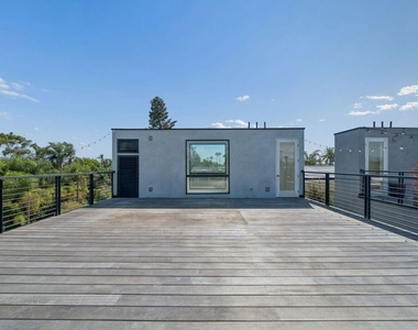 633 Palms Boulevard - Photo Thumbnail 30