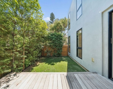 633 Palms Boulevard - Photo Thumbnail 7