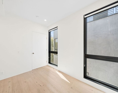 633 Palms Boulevard - Photo Thumbnail 27
