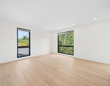 633 Palms Boulevard - Photo Thumbnail 19