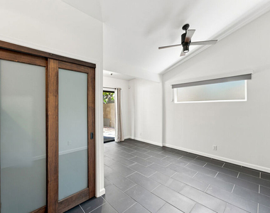 4415 W Woodland Avenue - Photo Thumbnail 10