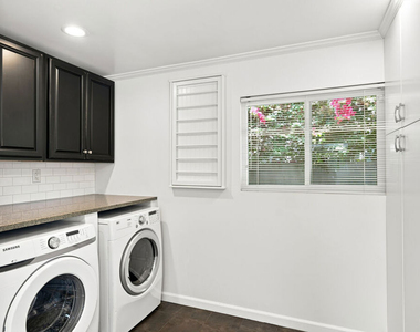 4415 W Woodland Avenue - Photo Thumbnail 9