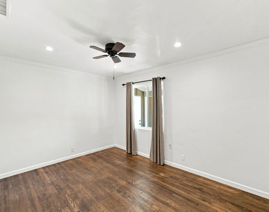 4415 W Woodland Avenue - Photo Thumbnail 15