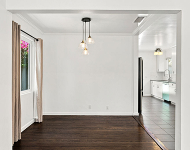 4415 W Woodland Avenue - Photo Thumbnail 5