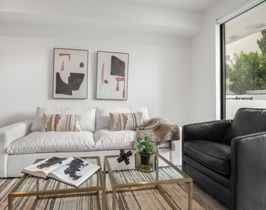 8326 Blackburn Avenue - Photo Thumbnail 6